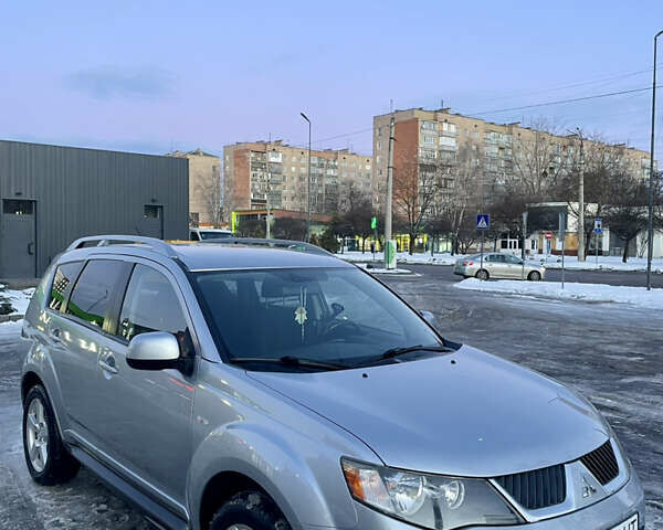 Міцубісі Аутлендер, об'ємом двигуна 2.4 л та пробігом 206 тис. км за 10500 $, фото 1 на Automoto.ua