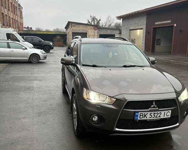 Мицубиси Аутлендер, объемом двигателя 2.2 л и пробегом 184 тыс. км за 11200 $, фото 1 на Automoto.ua