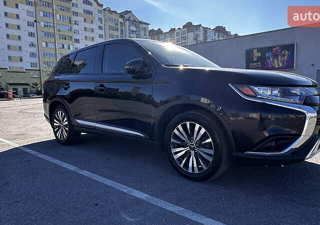 Мицубиси Аутлендер, объемом двигателя 2.36 л и пробегом 80 тыс. км за 17900 $, фото 1 на Automoto.ua