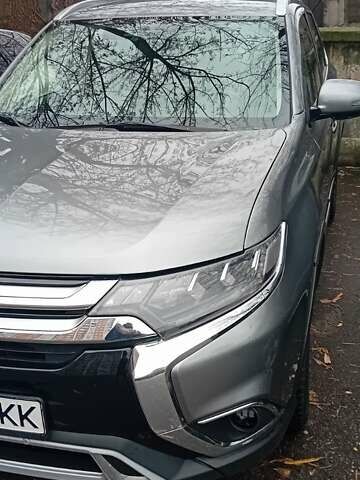 Мицубиси Аутлендер, объемом двигателя 2.4 л и пробегом 70 тыс. км за 21300 $, фото 1 на Automoto.ua