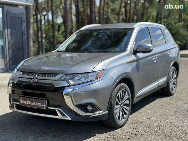 Мицубиси Аутлендер, объемом двигателя 2.4 л и пробегом 132 тыс. км за 18500 $, фото 1 на Automoto.ua