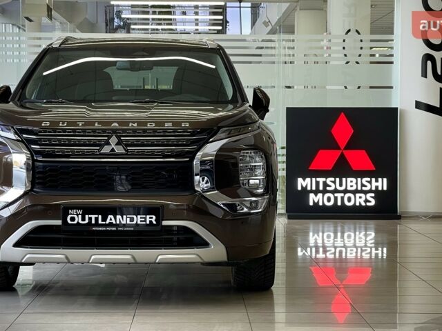 Мицубиси Аутлендер 2024 в Львове на Automoto.ua Мицубиси Аутлендер, объемом двигателя 2.49 л и пробегом 0 тыс. км за 40501 $, фото 1 на Automoto.ua