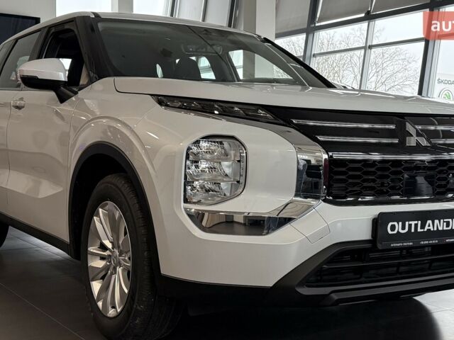 Мицубиси Аутлендер, объемом двигателя 2.49 л и пробегом 0 тыс. км за 34296 $, фото 1 на Automoto.ua