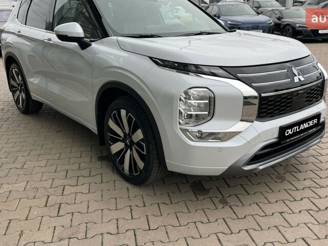 купить новое авто Мицубиси Аутлендер 2025 года от официального дилера Mitsubishi Motors Чернівці Мицубиси фото