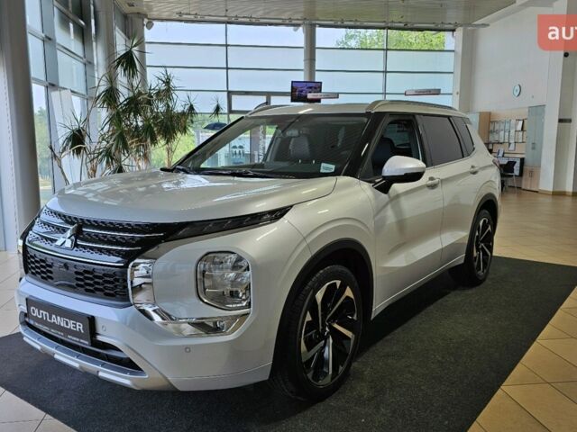 Мицубиси Аутлендер 2025 в Днепре (Днепропетровске) на Automoto.ua Мицубиси Аутлендер, объемом двигателя 2.49 л и пробегом 0 тыс. км за 44182 $, фото 1 на Automoto.ua