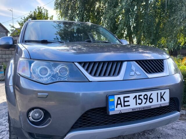Сірий Міцубісі Аутлендер, об'ємом двигуна 2.4 л та пробігом 160 тис. км за 8978 $, фото 1 на Automoto.ua