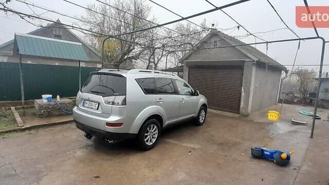 Сірий Міцубісі Аутлендер, об'ємом двигуна 1.97 л та пробігом 197 тис. км за 8999 $, фото 1 на Automoto.ua