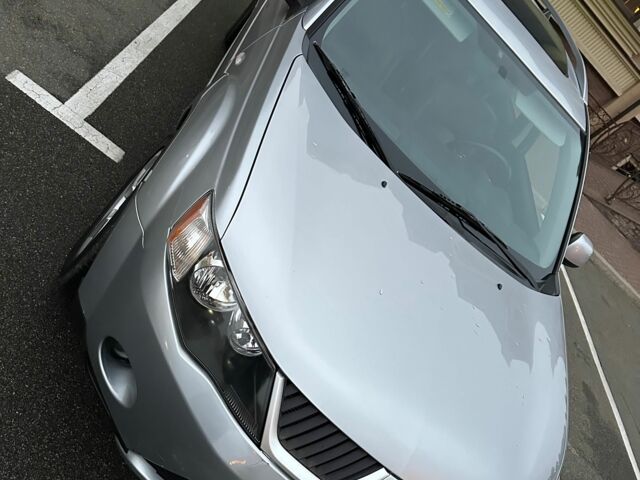 Серый Мицубиси Аутлендер, объемом двигателя 3 л и пробегом 129 тыс. км за 10500 $, фото 1 на Automoto.ua