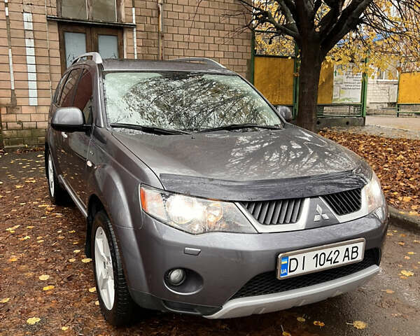 Сірий Міцубісі Аутлендер, об'ємом двигуна 3 л та пробігом 209 тис. км за 9800 $, фото 1 на Automoto.ua