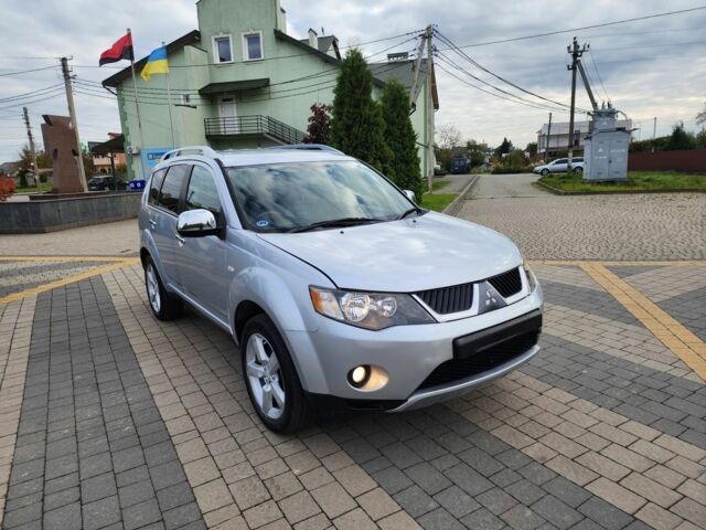 Сірий Міцубісі Аутлендер, об'ємом двигуна 2.2 л та пробігом 82 тис. км за 4066 $, фото 1 на Automoto.ua