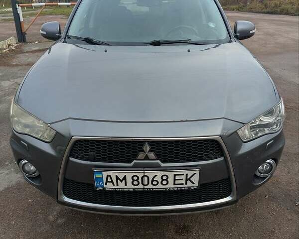 Серый Мицубиси Аутлендер, объемом двигателя 2.2 л и пробегом 204 тыс. км за 10200 $, фото 1 на Automoto.ua