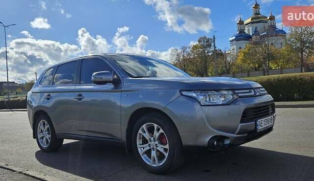 Міцубісі Аутлендер 2013 у Кривому Розі на Automoto.ua Сірий Міцубісі Аутлендер, об'ємом двигуна 3 л та пробігом 104 тис. км за 13500 $, фото 1 на Automoto.ua