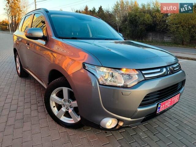 Міцубісі Аутлендер 2013 у Львові на Automoto.ua Сірий Міцубісі Аутлендер, об'ємом двигуна 2.3 л та пробігом 250 тис. км за 13999 $, фото 1 на Automoto.ua