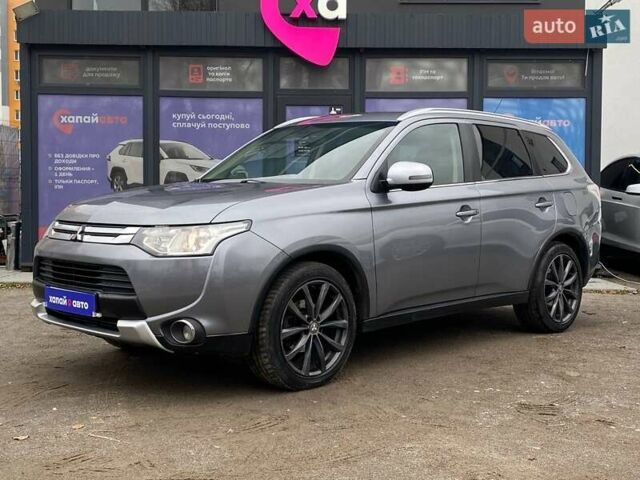 Серый Мицубиси Аутлендер, объемом двигателя 2.3 л и пробегом 262 тыс. км за 16500 $, фото 1 на Automoto.ua
