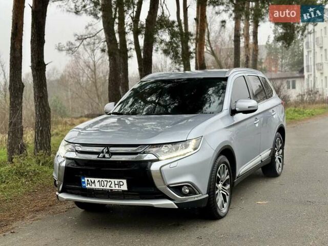 Серый Мицубиси Аутлендер, объемом двигателя 2.2 л и пробегом 180 тыс. км за 16499 $, фото 1 на Automoto.ua