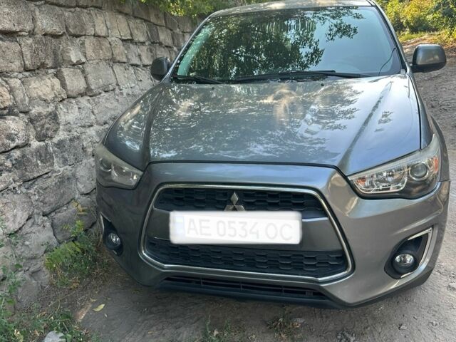 Сірий Міцубісі Аутлендер, об'ємом двигуна 0 л та пробігом 193 тис. км за 10550 $, фото 1 на Automoto.ua
