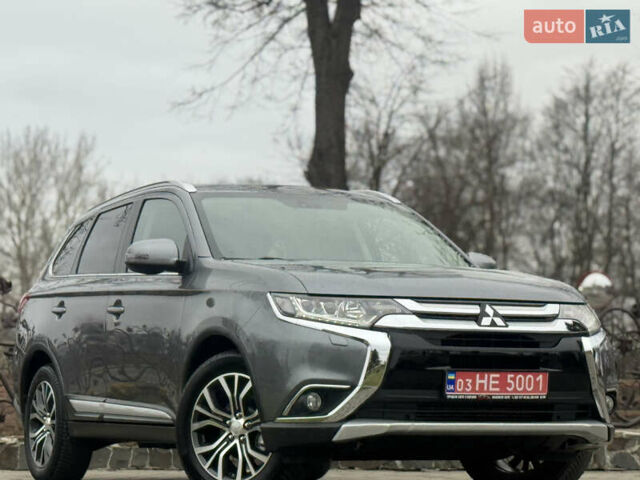 Серый Мицубиси Аутлендер, объемом двигателя 2.2 л и пробегом 152 тыс. км за 17800 $, фото 1 на Automoto.ua