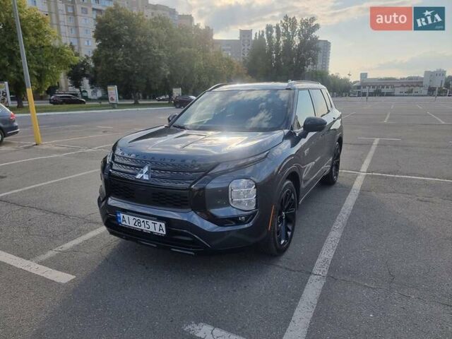 Сірий Міцубісі Аутлендер, об'ємом двигуна 2.36 л та пробігом 8 тис. км за 47000 $, фото 1 на Automoto.ua