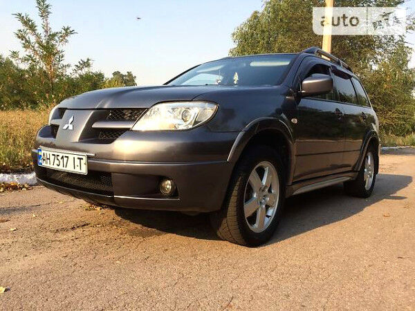 mitsubishi outlander, 2005 г.