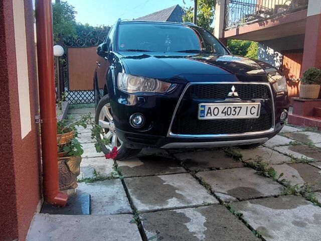 Синий Мицубиси Аутлендер, объемом двигателя 2.2 л и пробегом 295 тыс. км за 10900 $, фото 1 на Automoto.ua