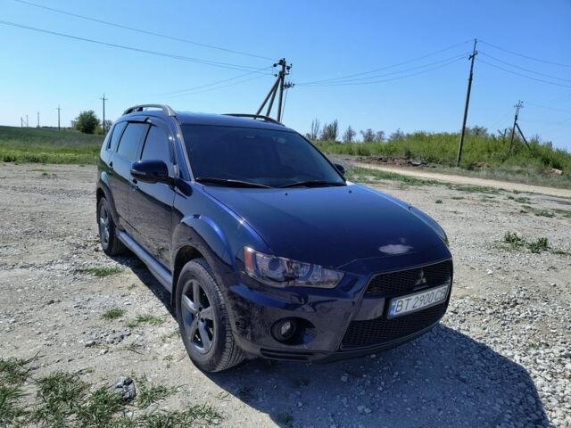 Синій Міцубісі Аутлендер, об'ємом двигуна 2.2 л та пробігом 270 тис. км за 12300 $, фото 1 на Automoto.ua