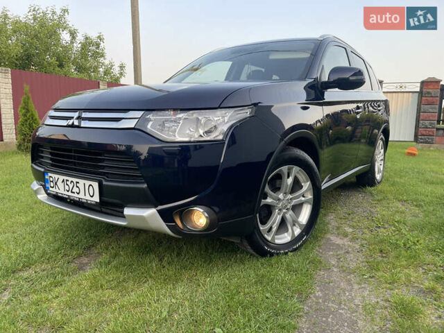 Синий Мицубиси Аутлендер, объемом двигателя 2.3 л и пробегом 182 тыс. км за 16250 $, фото 1 на Automoto.ua