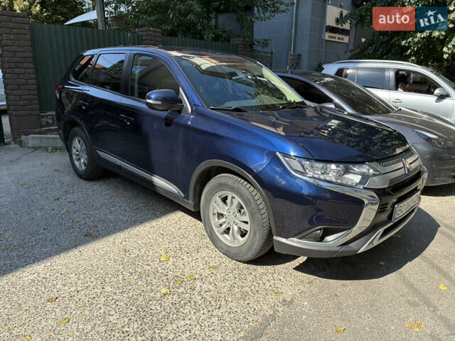 Мицубиси Аутлендер 2020 в Тернополе на Automoto.ua Синий Мицубиси Аутлендер, объемом двигателя 2 л и пробегом 49 тыс. км за 22000 $, фото 1 на Automoto.ua