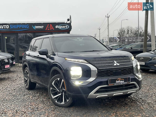 Синий Мицубиси Аутлендер, объемом двигателя 2.5 л и пробегом 84 тыс. км за 25500 $, фото 1 на Automoto.ua