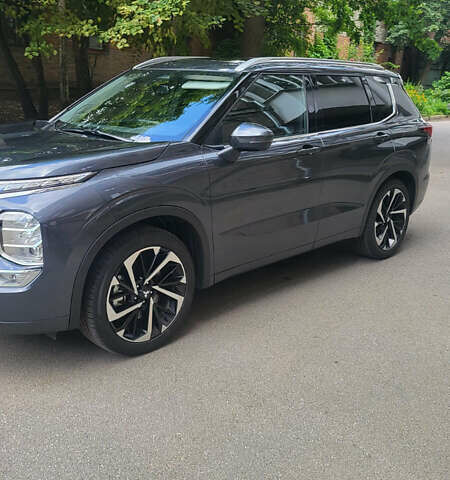 Зелений Міцубісі Аутлендер, об'ємом двигуна 2.5 л та пробігом 10 тис. км за 39000 $, фото 1 на Automoto.ua