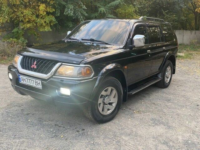 Чорний Міцубісі Паджеро Спорт, об'ємом двигуна 3 л та пробігом 280 тис. км за 4500 $, фото 1 на Automoto.ua