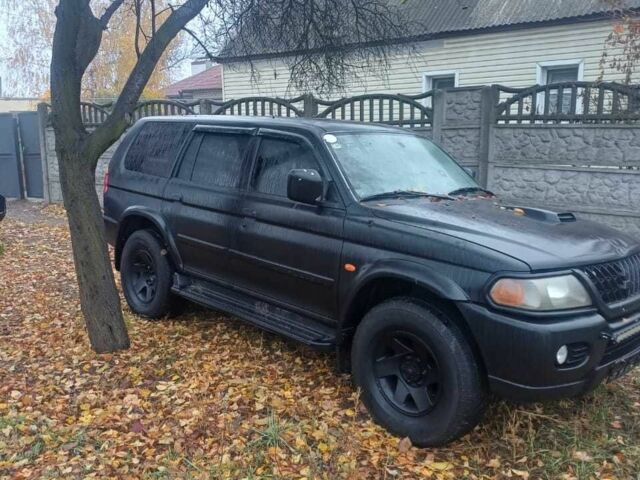 Чорний Міцубісі Паджеро Спорт, об'ємом двигуна 0 л та пробігом 400 тис. км за 4057 $, фото 1 на Automoto.ua