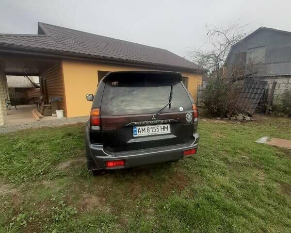 Чорний Міцубісі Паджеро Спорт, об'ємом двигуна 3 л та пробігом 230 тис. км за 8000 $, фото 1 на Automoto.ua