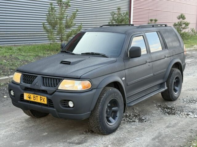 Чорний Міцубісі Паджеро Спорт, об'ємом двигуна 0 л та пробігом 300 тис. км за 3700 $, фото 1 на Automoto.ua