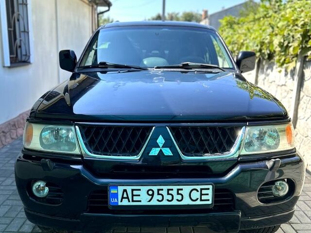 Черный Мицубиси Паджеро Спорт, объемом двигателя 3 л и пробегом 208 тыс. км за 8700 $, фото 1 на Automoto.ua