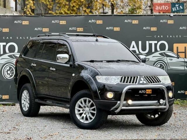 Черный Мицубиси Паджеро Спорт, объемом двигателя 2.5 л и пробегом 190 тыс. км за 14500 $, фото 1 на Automoto.ua