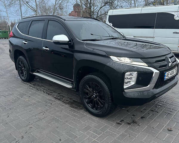 Чорний Міцубісі Паджеро Спорт, об'ємом двигуна 2.44 л та пробігом 48 тис. км за 40000 $, фото 1 на Automoto.ua