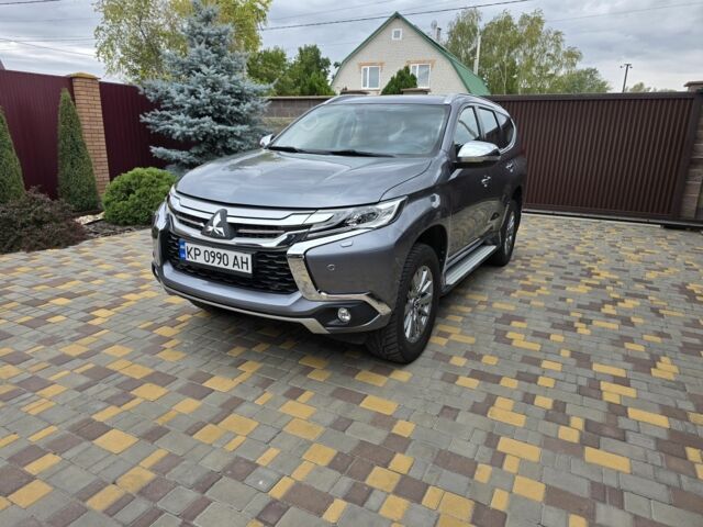 Сірий Міцубісі Паджеро Спорт, об'ємом двигуна 2.5 л та пробігом 45 тис. км за 2500 $, фото 1 на Automoto.ua