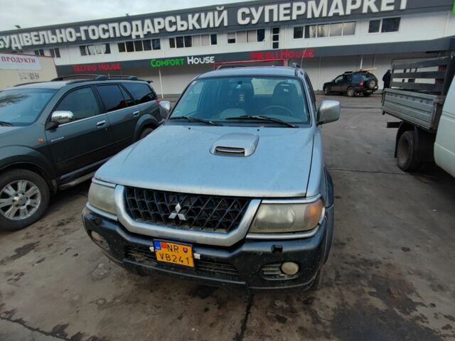 Серый Мицубиси Паджеро Спорт, объемом двигателя 0 л и пробегом 205 тыс. км за 3200 $, фото 1 на Automoto.ua