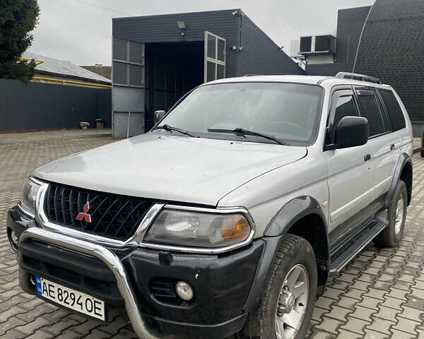Серый Мицубиси Паджеро Спорт, объемом двигателя 3 л и пробегом 243 тыс. км за 6950 $, фото 1 на Automoto.ua
