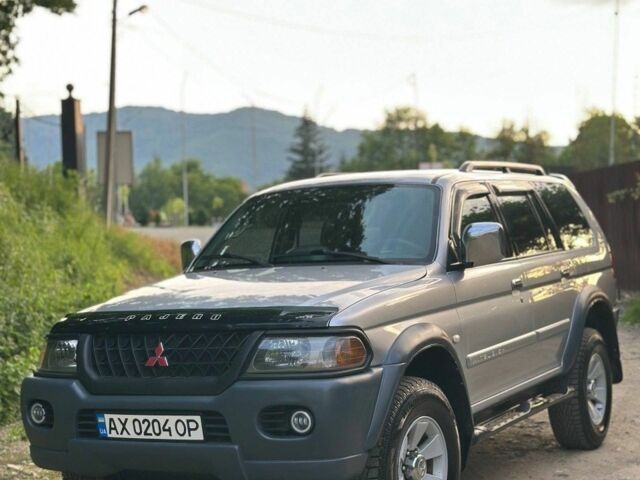 Серый Мицубиси Паджеро Спорт, объемом двигателя 3 л и пробегом 226 тыс. км за 9500 $, фото 1 на Automoto.ua