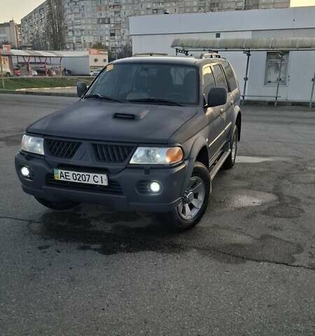 Сірий Міцубісі Паджеро Спорт, об'ємом двигуна 2.5 л та пробігом 223 тис. км за 9300 $, фото 1 на Automoto.ua