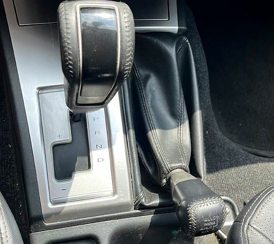 Серый Мицубиси Паджеро Спорт, объемом двигателя 2.5 л и пробегом 150 тыс. км за 16700 $, фото 1 на Automoto.ua