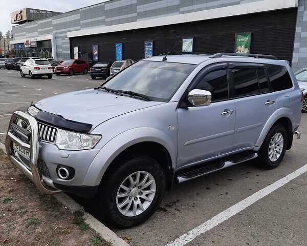Міцубісі Паджеро Спорт 2012 у Криничках на Automoto.ua Сірий Міцубісі Паджеро Спорт, об'ємом двигуна 2.48 л та пробігом 177 тис. км за 19999 $, фото 1 на Automoto.ua