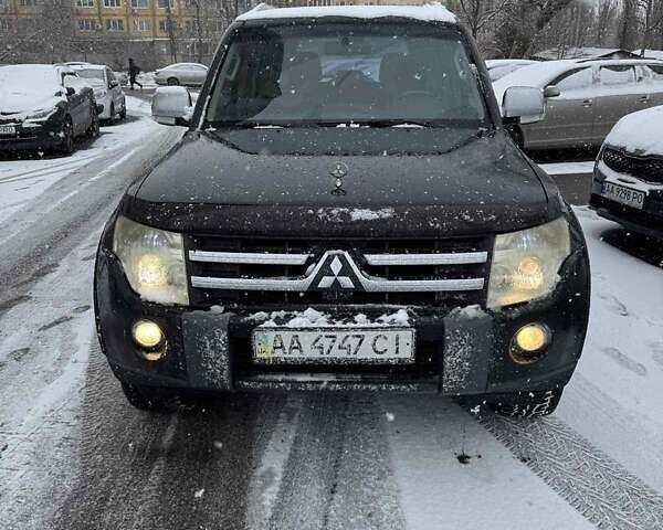 Черный Мицубиси Паджеро Вагон, объемом двигателя 2.97 л и пробегом 232 тыс. км за 9200 $, фото 1 на Automoto.ua