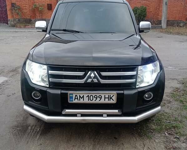 Чорний Міцубісі Паджеро Вагон, об'ємом двигуна 3.8 л та пробігом 312 тис. км за 10200 $, фото 1 на Automoto.ua