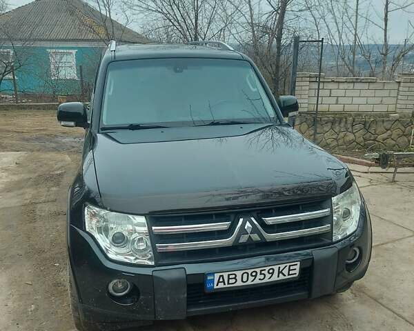 Чорний Міцубісі Паджеро Вагон, об'ємом двигуна 3.2 л та пробігом 165 тис. км за 14000 $, фото 1 на Automoto.ua