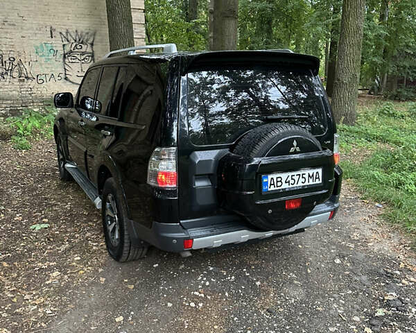 Чорний Міцубісі Паджеро Вагон, об'ємом двигуна 2.97 л та пробігом 240 тис. км за 11000 $, фото 1 на Automoto.ua