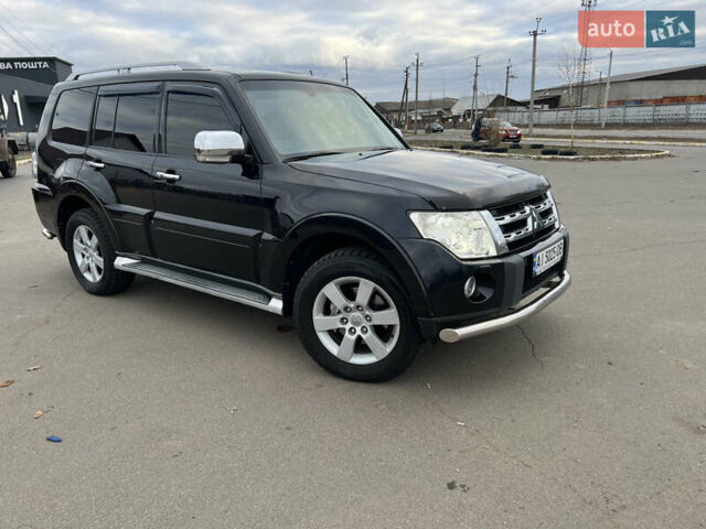 Черный Мицубиси Паджеро Вагон, объемом двигателя 3.2 л и пробегом 298 тыс. км за 15599 $, фото 1 на Automoto.ua