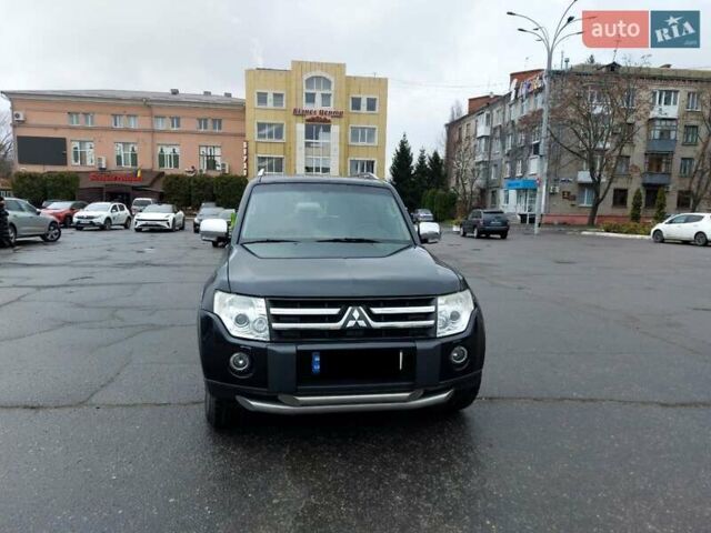 Чорний Міцубісі Паджеро Вагон, об'ємом двигуна 2.97 л та пробігом 188 тис. км за 9200 $, фото 1 на Automoto.ua