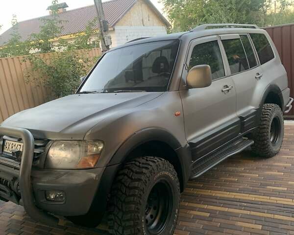 Сірий Міцубісі Паджеро Вагон, об'ємом двигуна 3.2 л та пробігом 255 тис. км за 6500 $, фото 1 на Automoto.ua